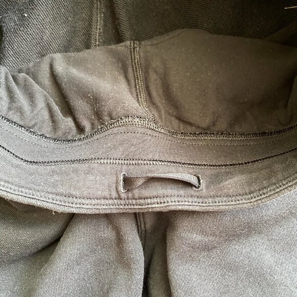 Lululemon Relaxed High Rise Jogger - Picture 4 of 5